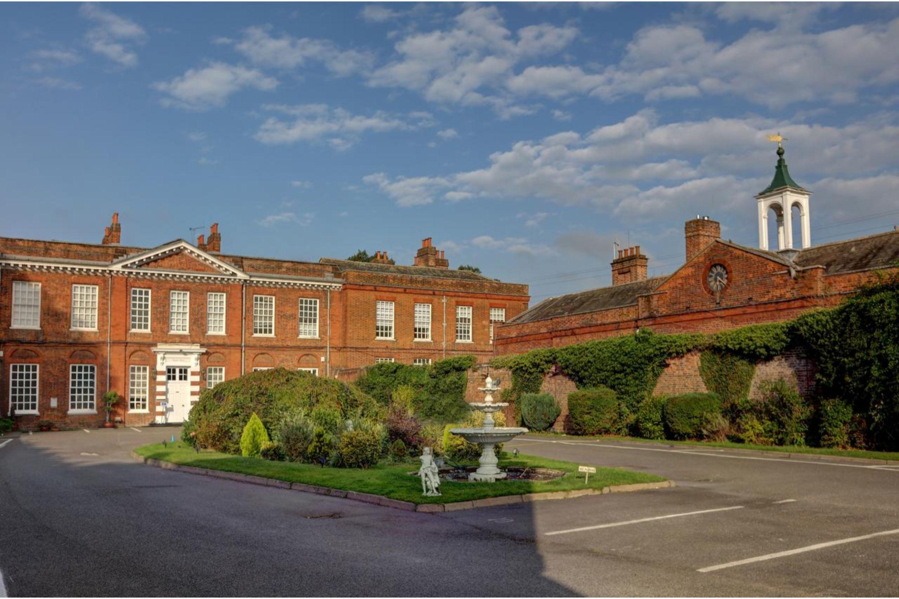 Baylis House Hotel Slough Exterior foto
